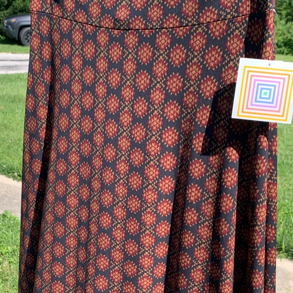 LuLaRoe XL Brown, Black, Maroon Aztec southwestern pattern Maxi Dress - Picture 7 of 7
